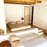 Kythnian Retreat *