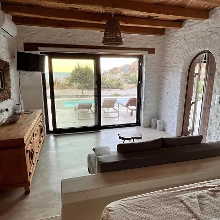 Villa Kythnian Retreat *