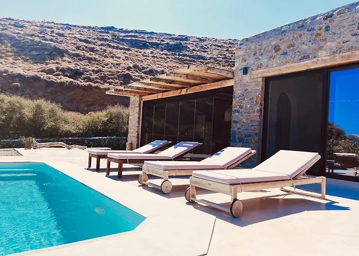 فيلة Kythnian Retreat *