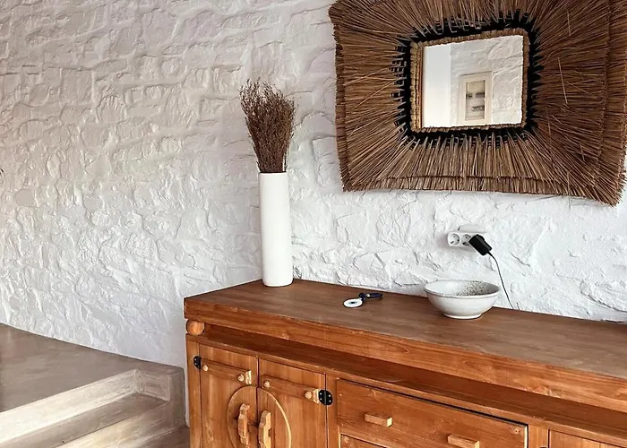 Kythnian Retreat كيثنوس