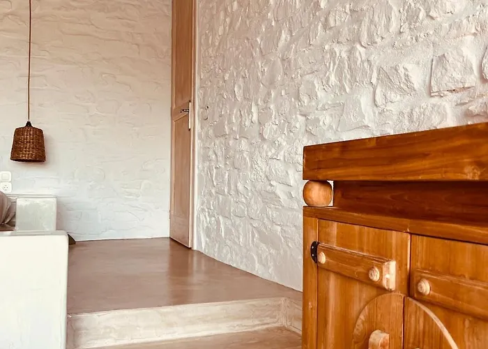 Kythnian Retreat * كيثنوس